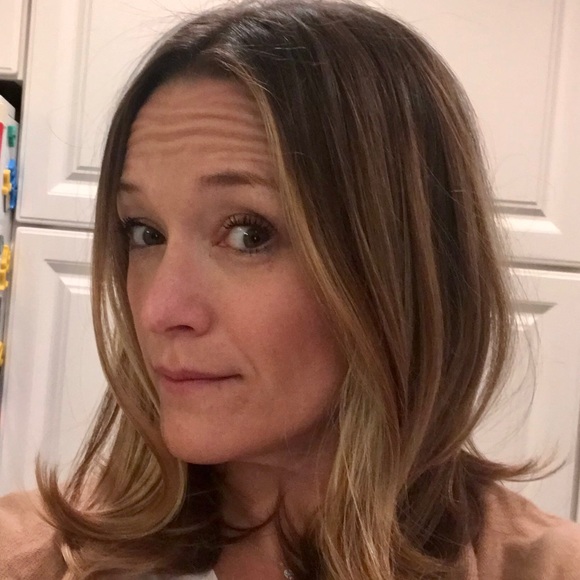 Meet your Posher, Ruth - Picture 1 of 2